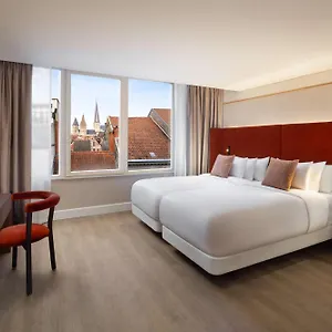 4* Hotell Nh Collection